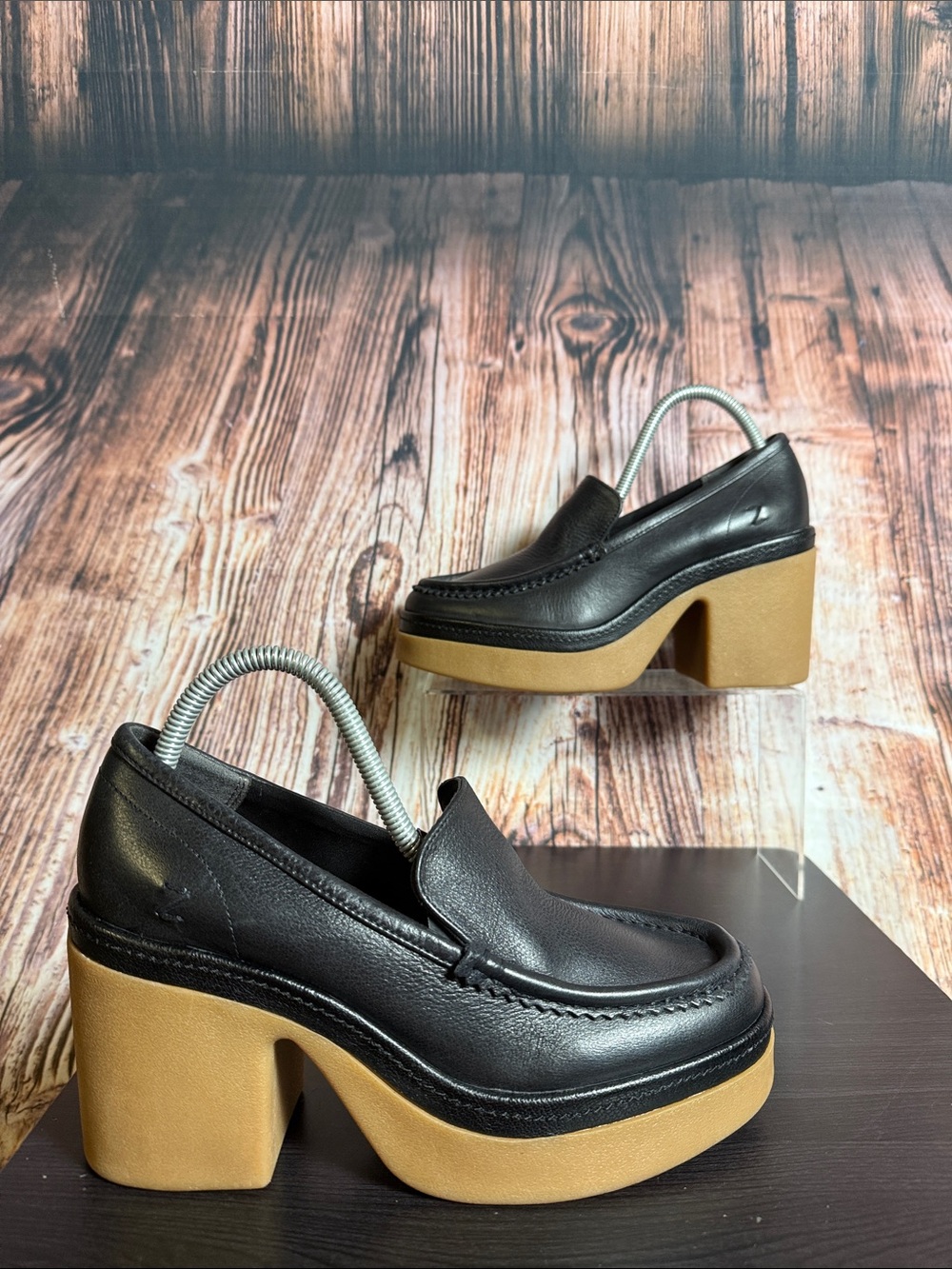 Zodiac Dorit Platform Loafers Womens Sz 8.5M